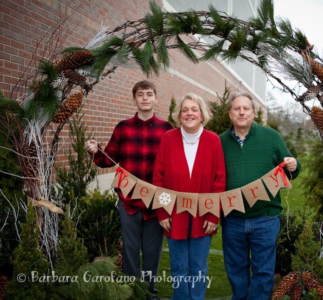  chritmascardphotography familyphotography christmastree bemerryandbright southshorephotographer raw