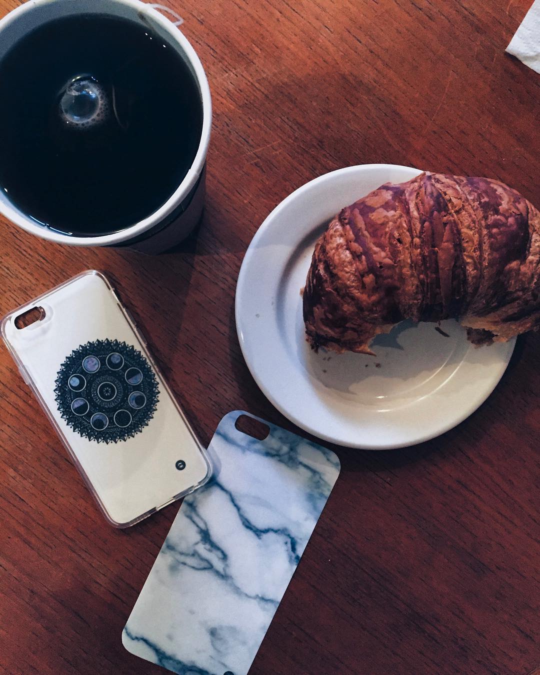 Grey & Black Marble and Moon Cycle Galaxy! Two of our favorite designs ? be sure to stock up on holiday gifts at Cases by Kate- they’re the perfect price for family and friends and starting today through the end of the year, we’re throwing in a surprise extra template with each interchangeable phone case order!