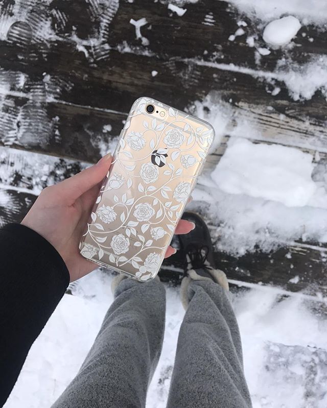 It’s so cold out today ? but love how our White Rose case came out in this pic. Find yours now in our Transparent phone case category at WWW.CASESBYKATE.COM#phonecases #transparent #rose #floral #winter