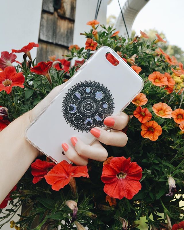 ~ moon eclipse 6/6s ~WWW.CASESBYKATE.COM ?#iphonecase #phonecase #summer #flowers #smallbusiness #moon