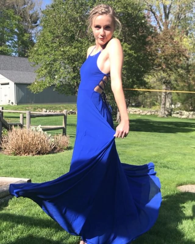 #prom2018  @katiemaescher