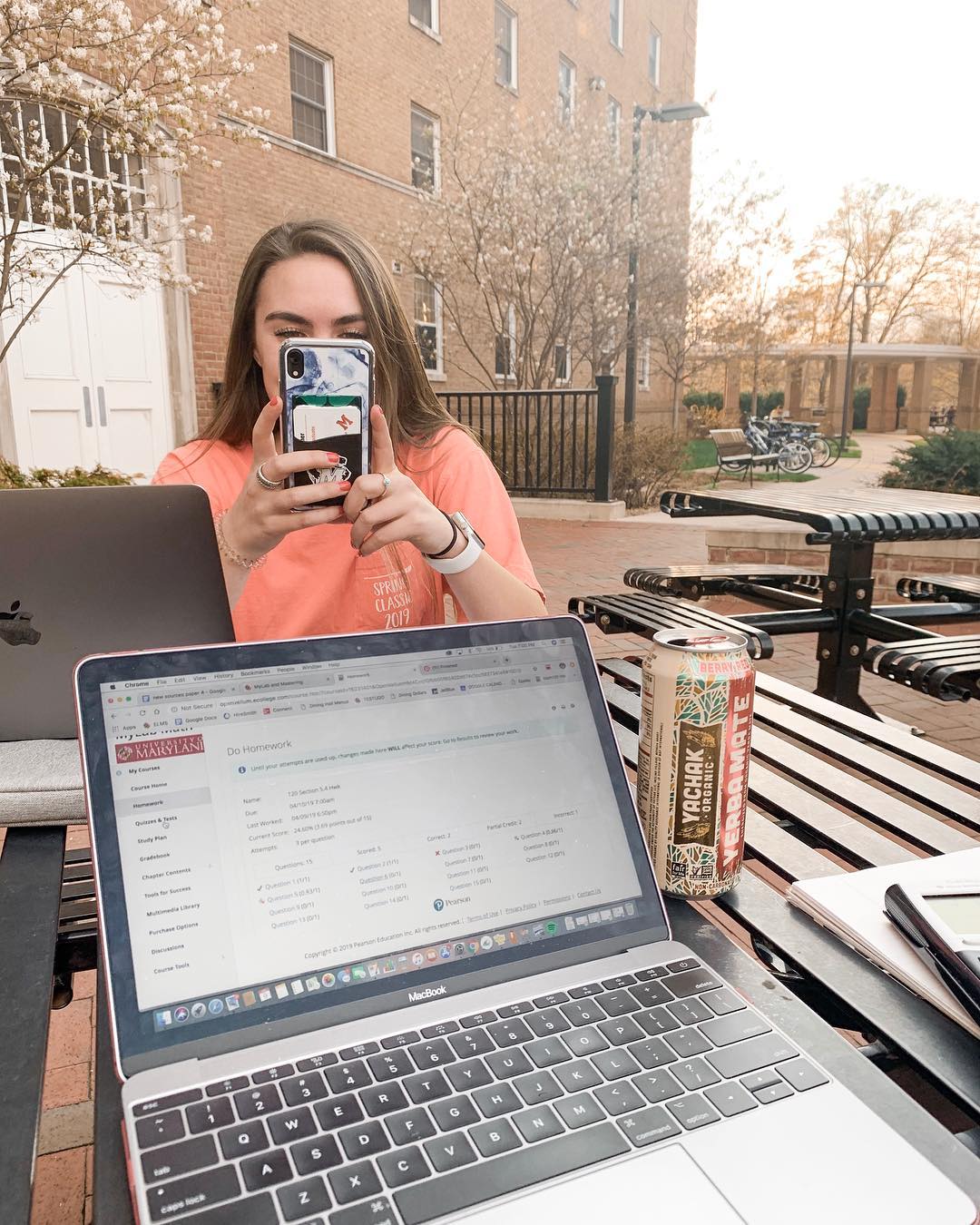 sunny days call for studying outside  ft our blue watercolor case for an - link in bio to purchase :)
•
•
•
•
•
•
•