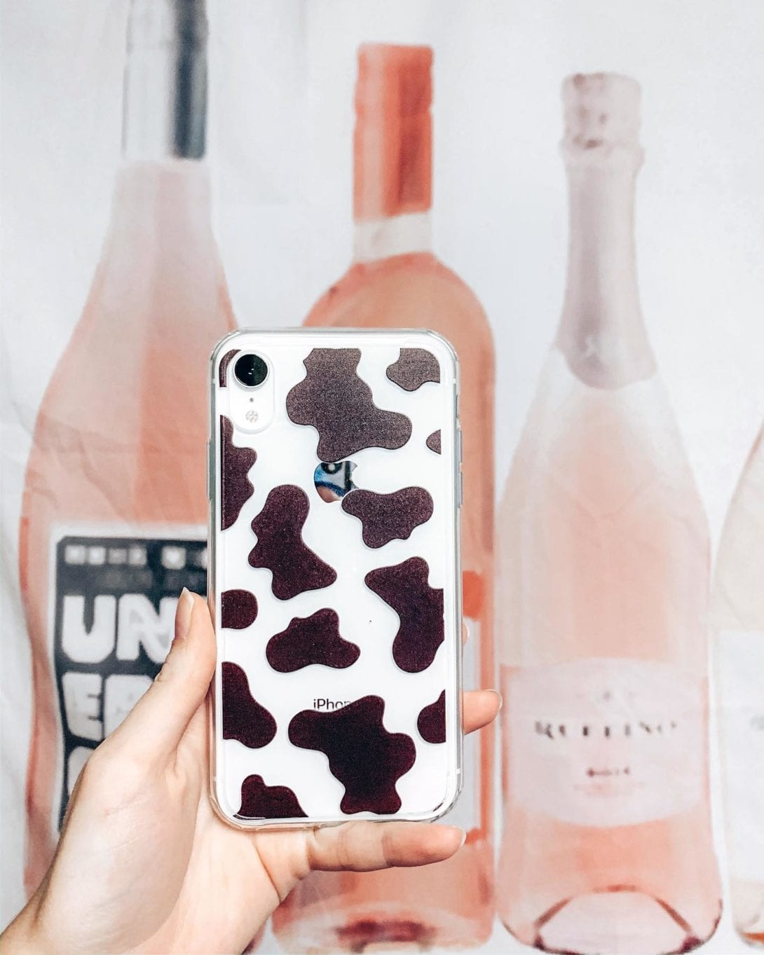 We’re loving this cute cow pattern case now available at WWW.CASESBYKATE.COM ?? Available in all iPhone case sizes. Also shown is our Rose Anyday tapestry available at our Redbubble store - link to store available on our website!
•
•
•